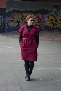 Charlie Caftan by Closet Case Patterns: Linen dress by Rat und Naht